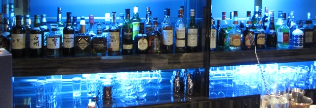 仕事終わりは冒険者に！？　オリジナルカクテルが楽しめるゲームバー『グリュック』で春の限定メニューを試してみよう！