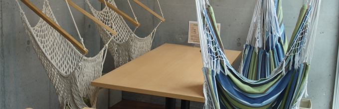 ハンモックに揺られながらボードゲーム!? 週末はカップルも多く訪れる、料理が充実したボードゲームカフェ『リトルケイブ 新宿店』に新メニューの気配！